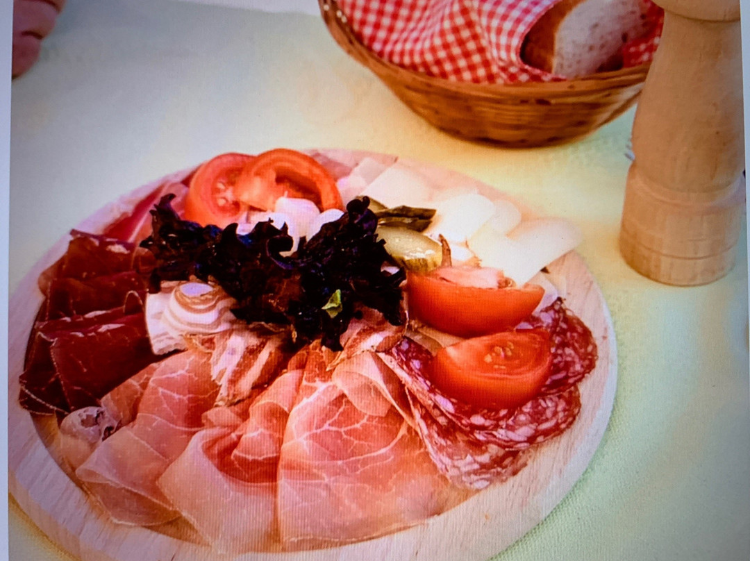 Hotel & Restaurant Alpina主图
