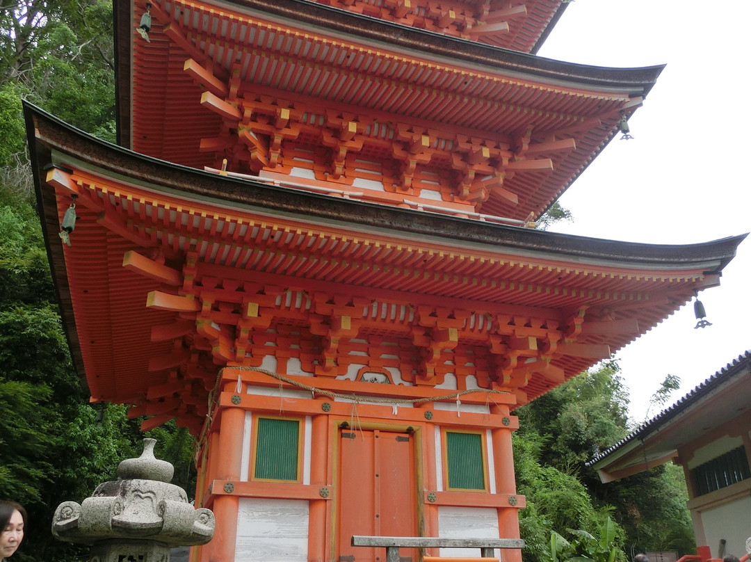 Hogon-ji Temple Sanjunoto-长滨市必去景点