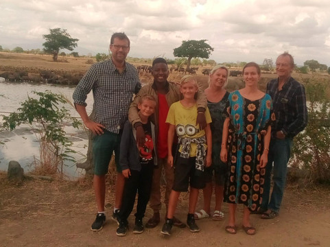 Travel With Brighton-坦噶必去景点