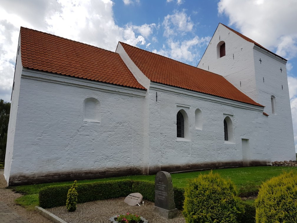 Gadbjerg Kirke景点图片
