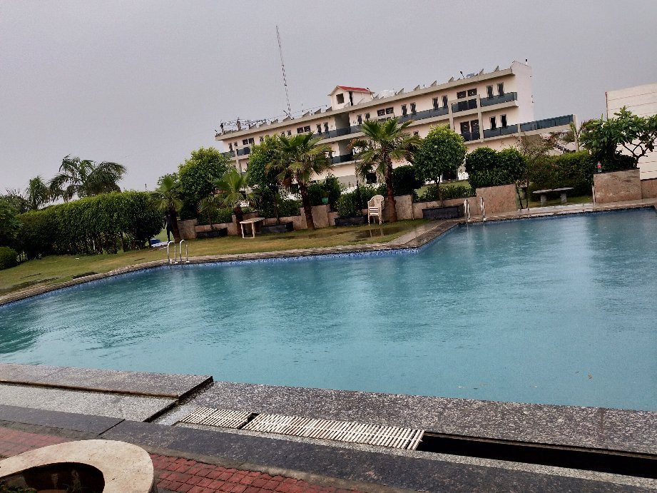 Nature Valley Resort主图