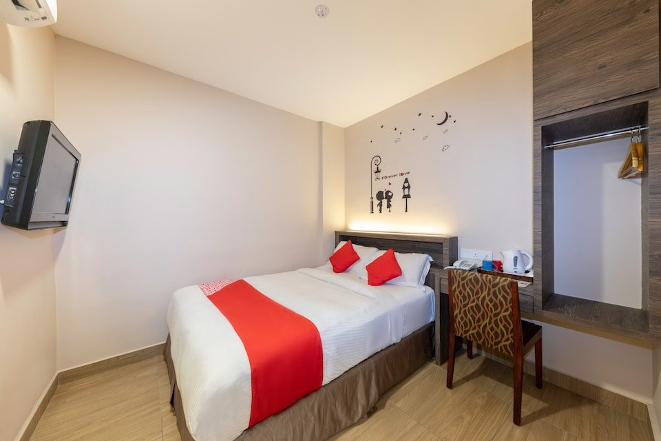 OYO 429 Sunlight Hotel
