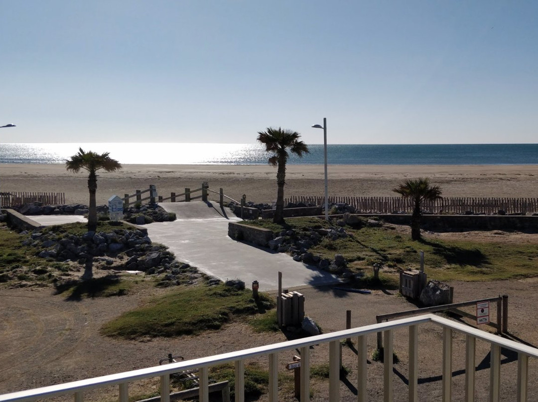 Sunrise Beach Hotel主图