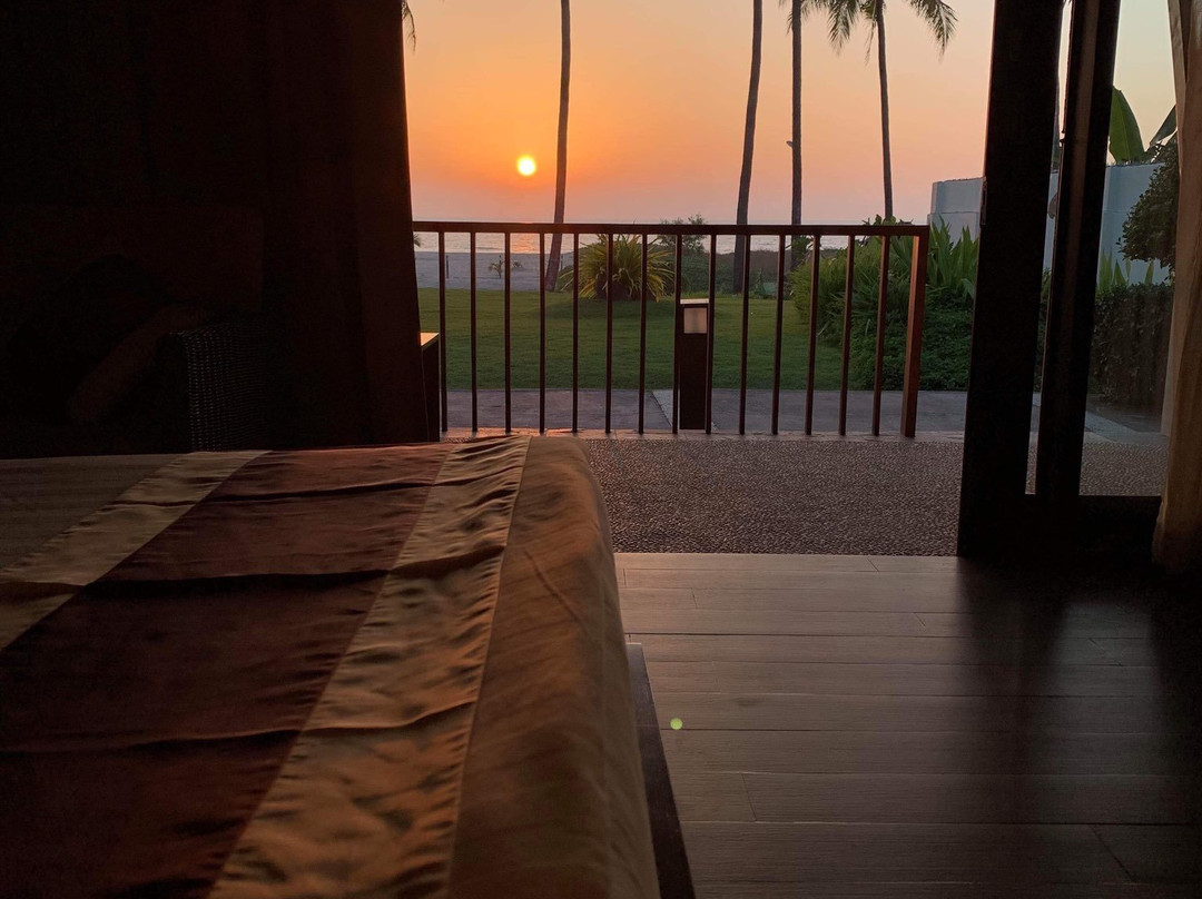 伊斯卡拉度假酒店主图