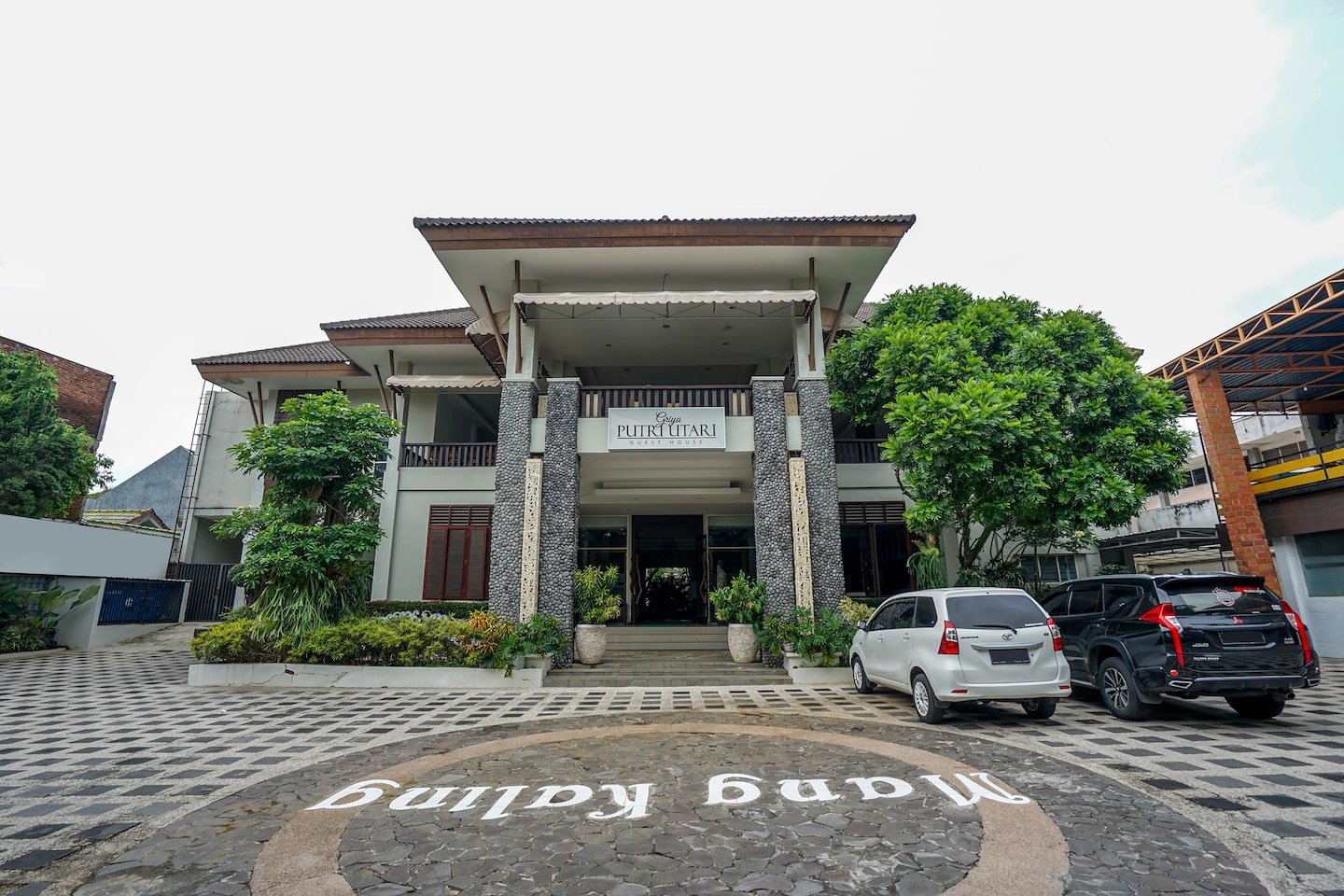 OYO 282 Putri Utari Guest House-官方