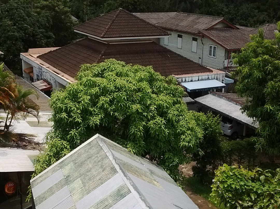 雷西登宾馆主图