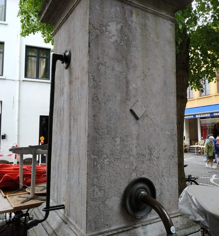 Sint-Amandsstraat Hand Pump-布鲁日必去景点