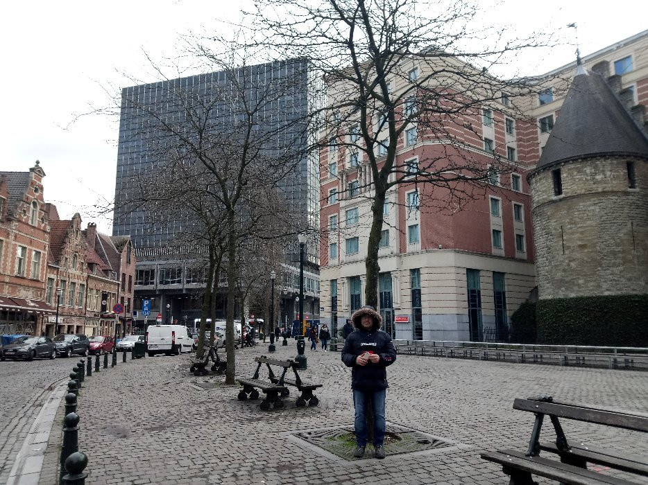 Black Tower-布鲁塞尔必去景点