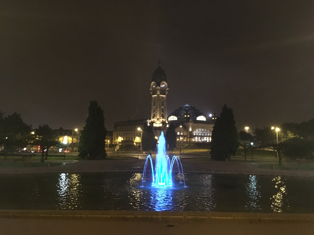 Jardin du Champ de Juillet景点图片