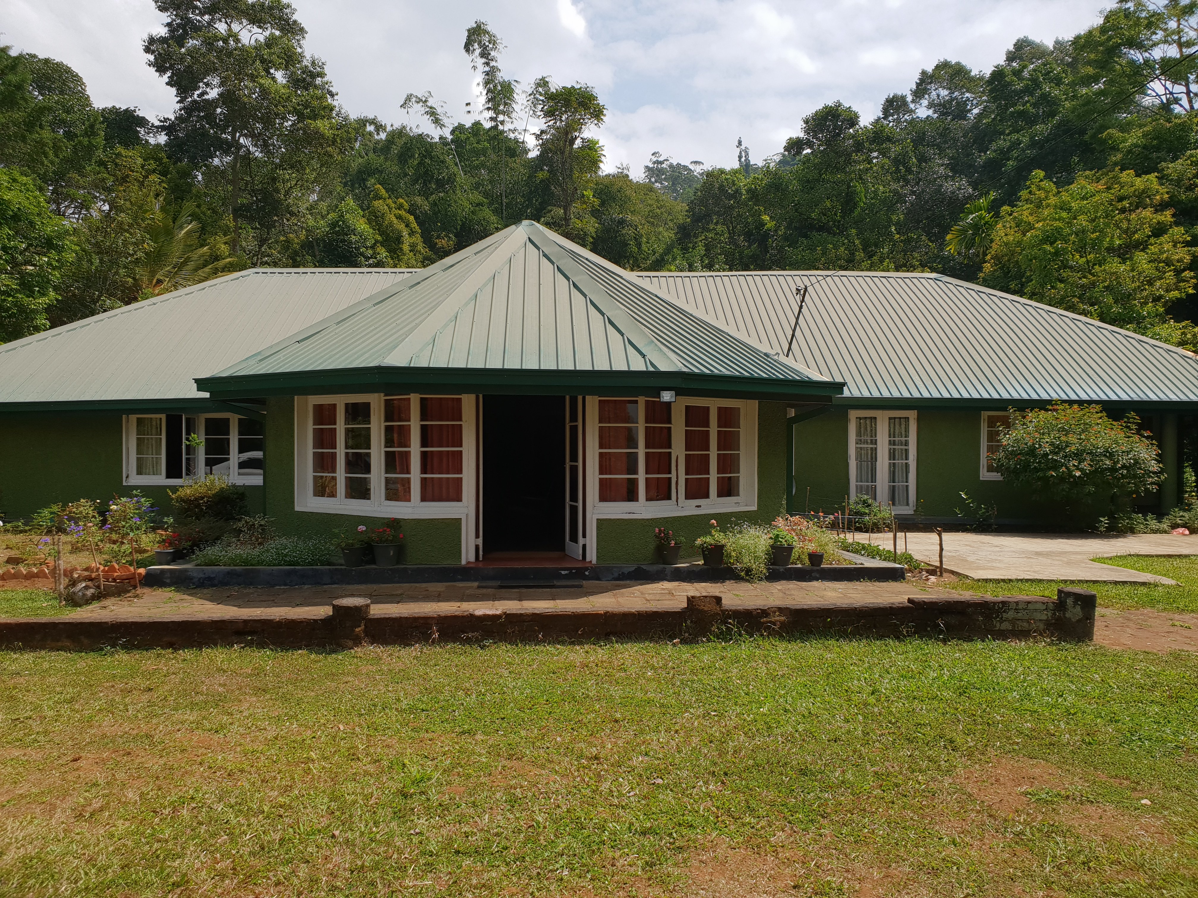 Upper Donside Planter's Bungalow-浴室