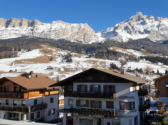 Sportony Mountain Lodges主图