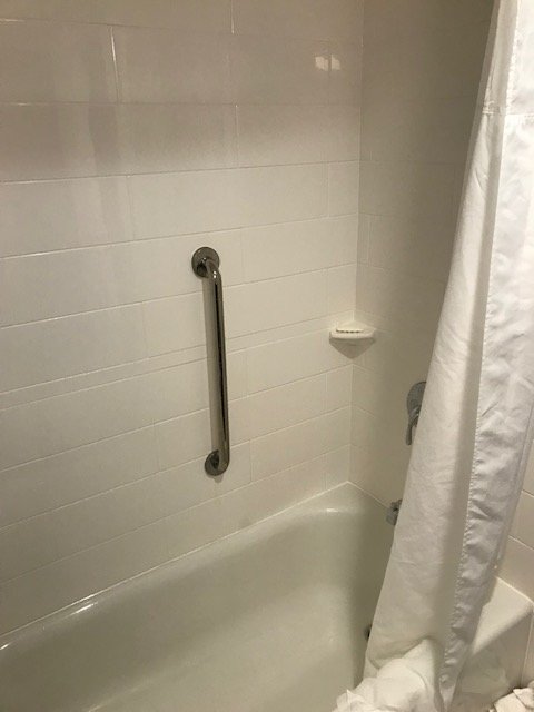 Hampton Inn & Suites Williamsport-Faxon Exit-浴室