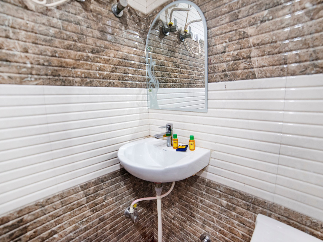 FabHotel Glorify Stay主图