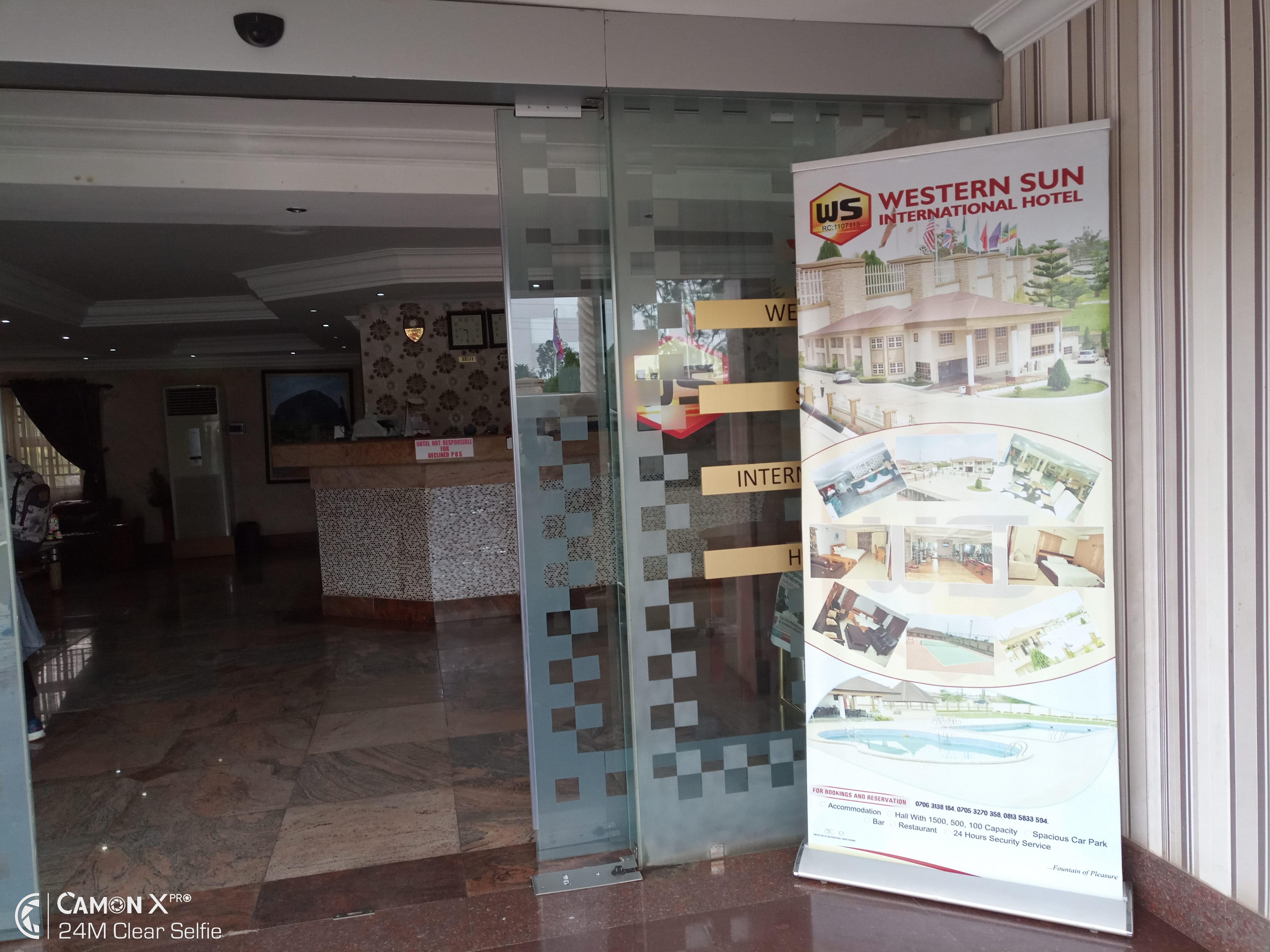 Western Sun International Hotel-浴室