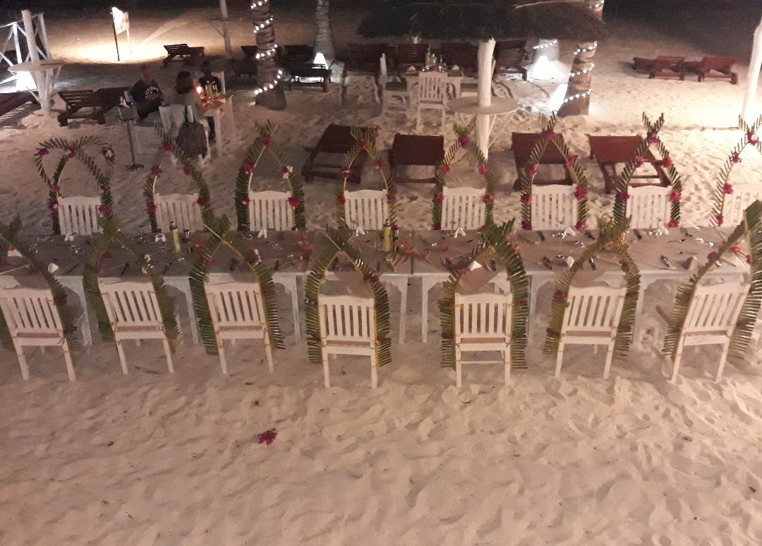 Tamu Beach Bar & Restaurant