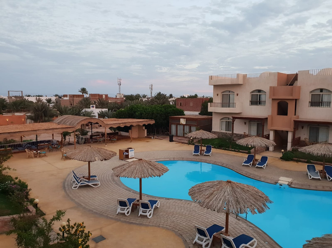 谢赫阿里度假酒店主图