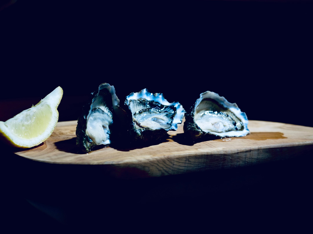 Le Petit Oyster Bar