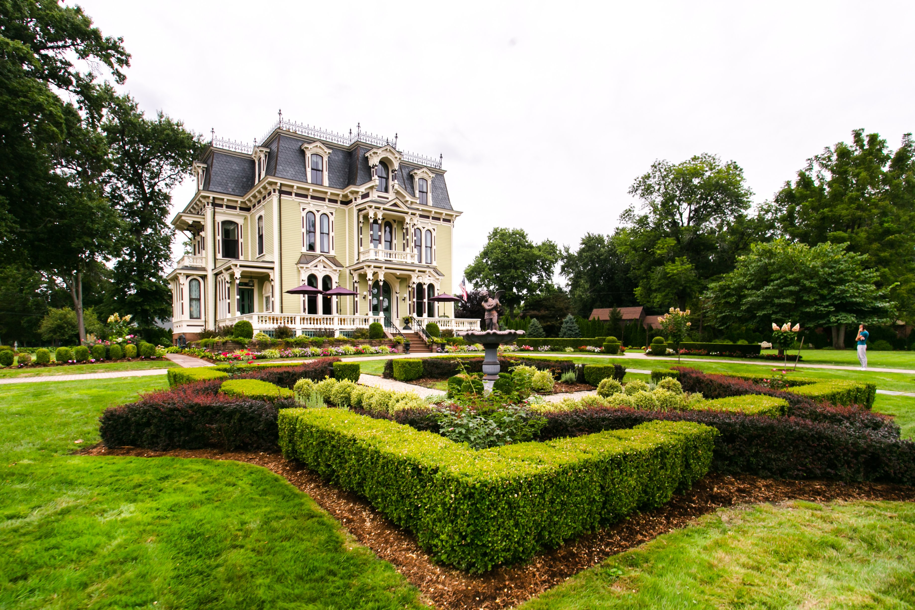 Silas W Robbins House-官方
