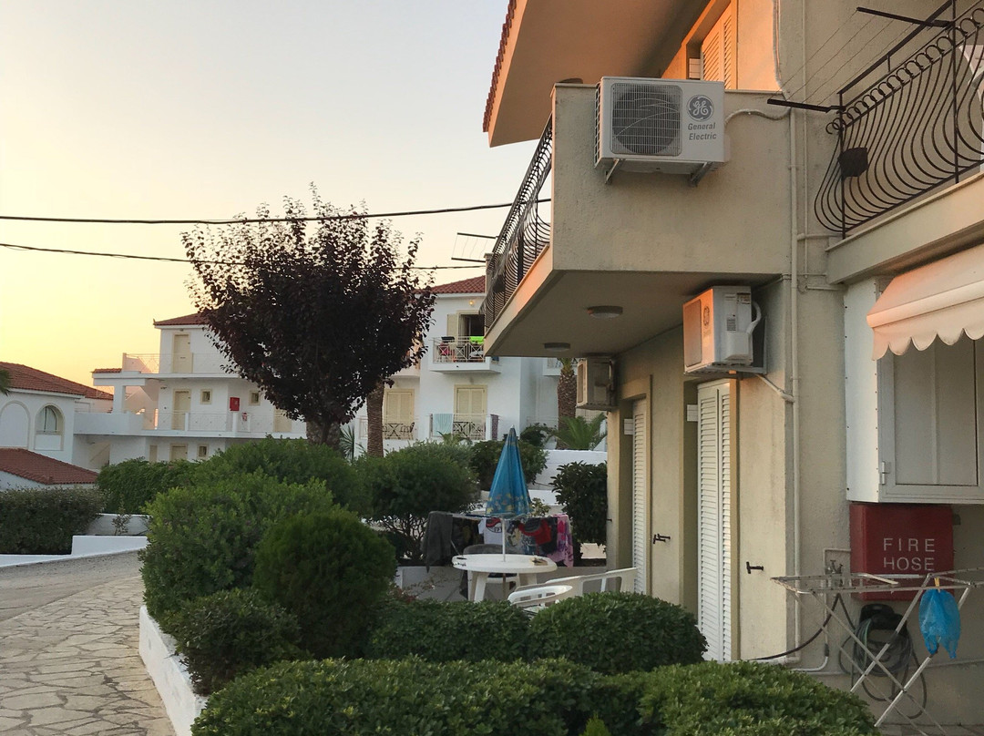 Nondas Apartments主图