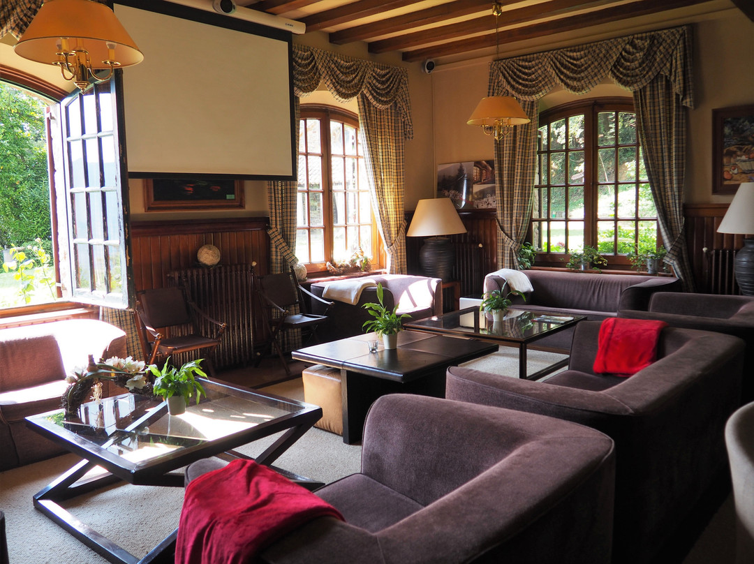 户撒圣伯纳特酒店主图