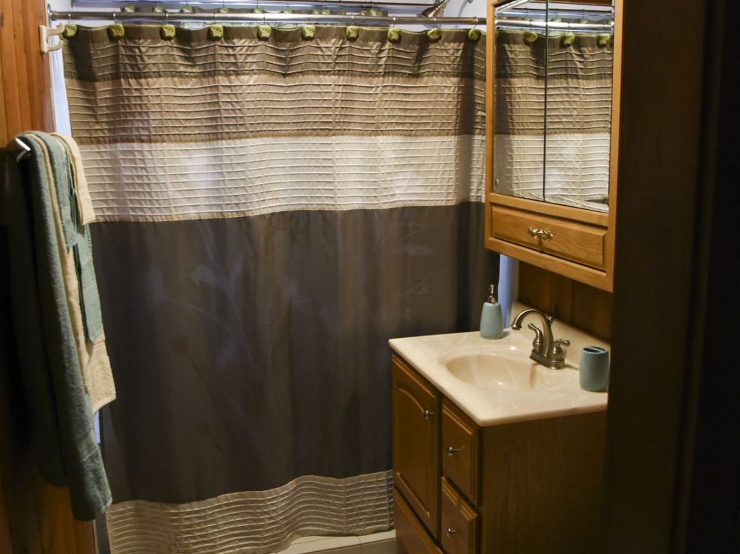 Young's Golf-Recreation-Dining-Iron River必去景点