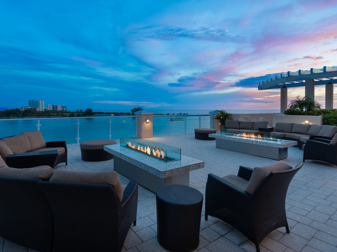 Hampton Inn & Suites Clearwater Beach主图