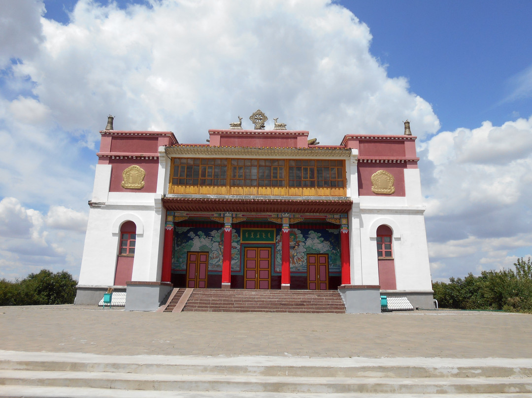 Buddhist temple “Gedden Sheddup Choikorling”景点图片