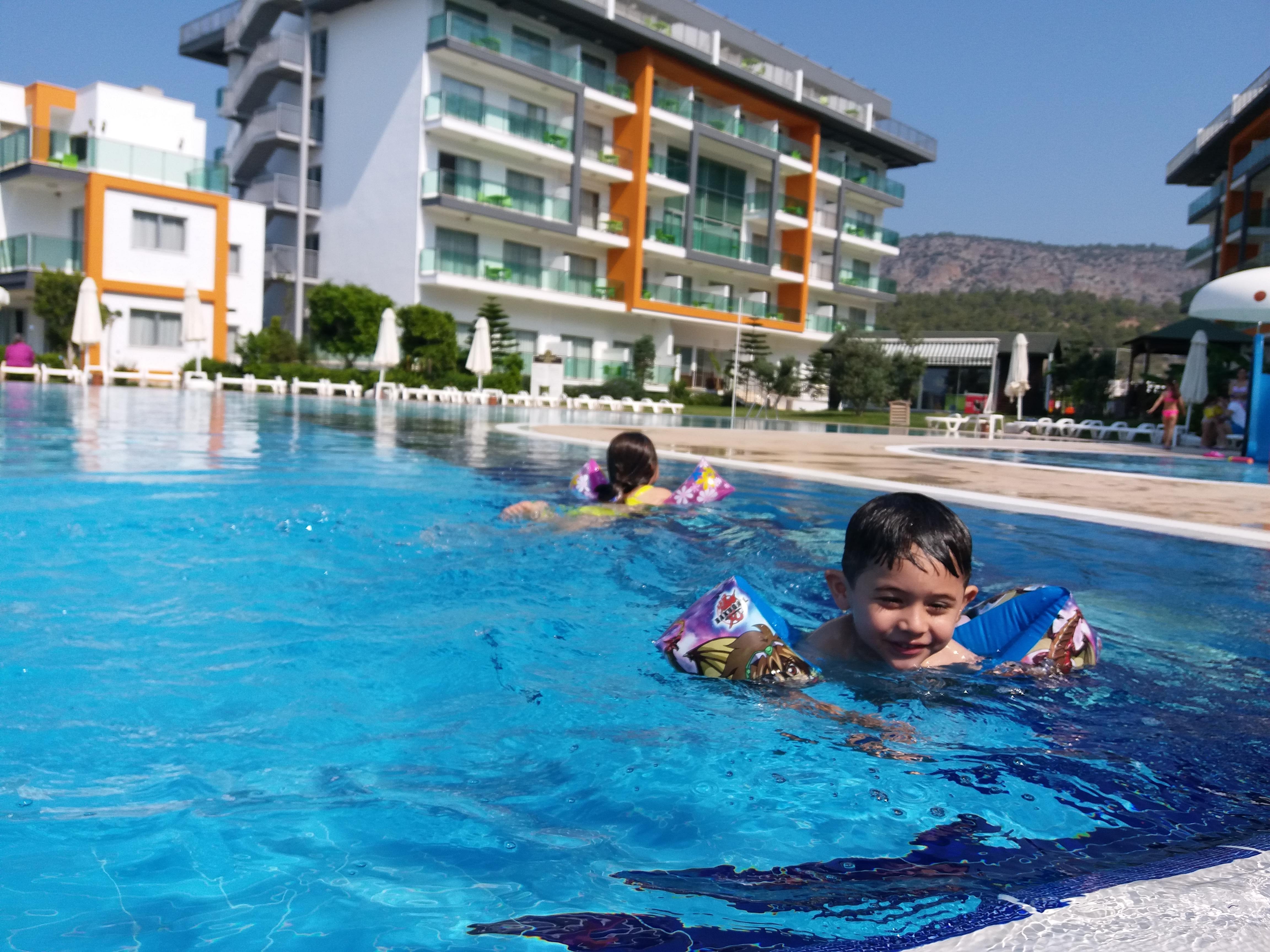 Ulu Resort Hotel-泳池