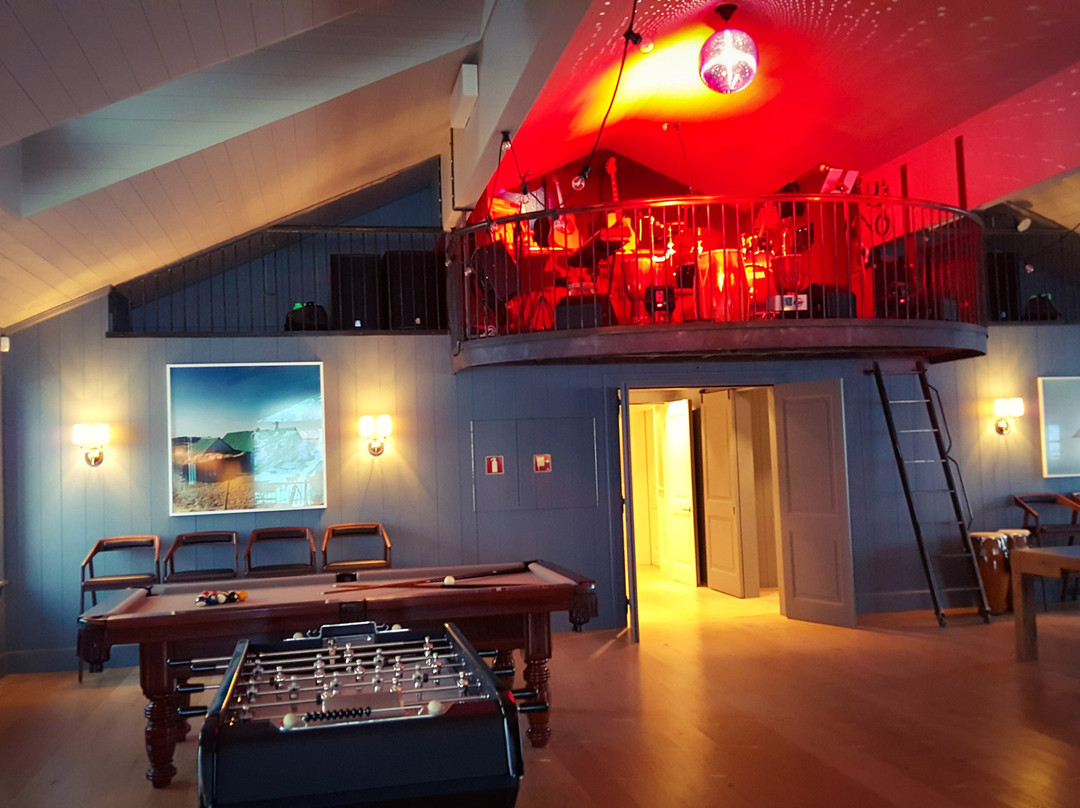 Eleven Deplar Farm主图