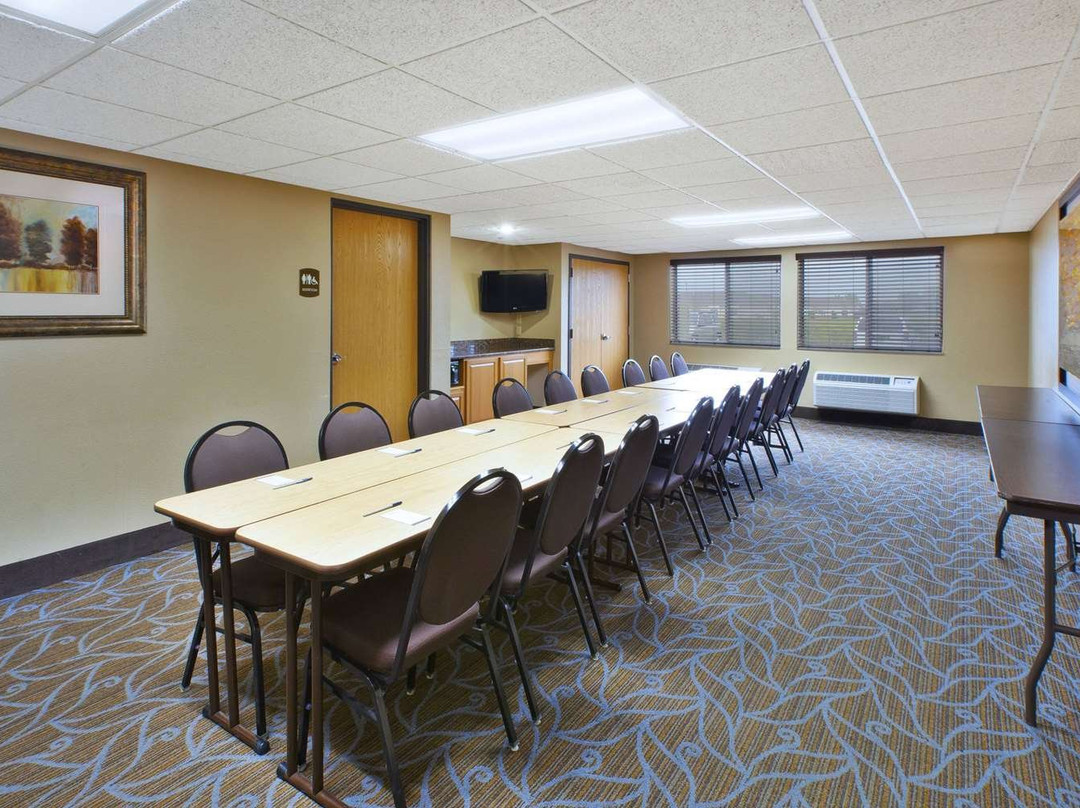 AmericInn by Wyndham Bay City主图