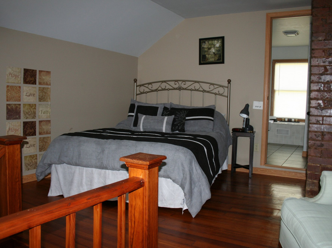 The Doll House Bed & Breakfast主图