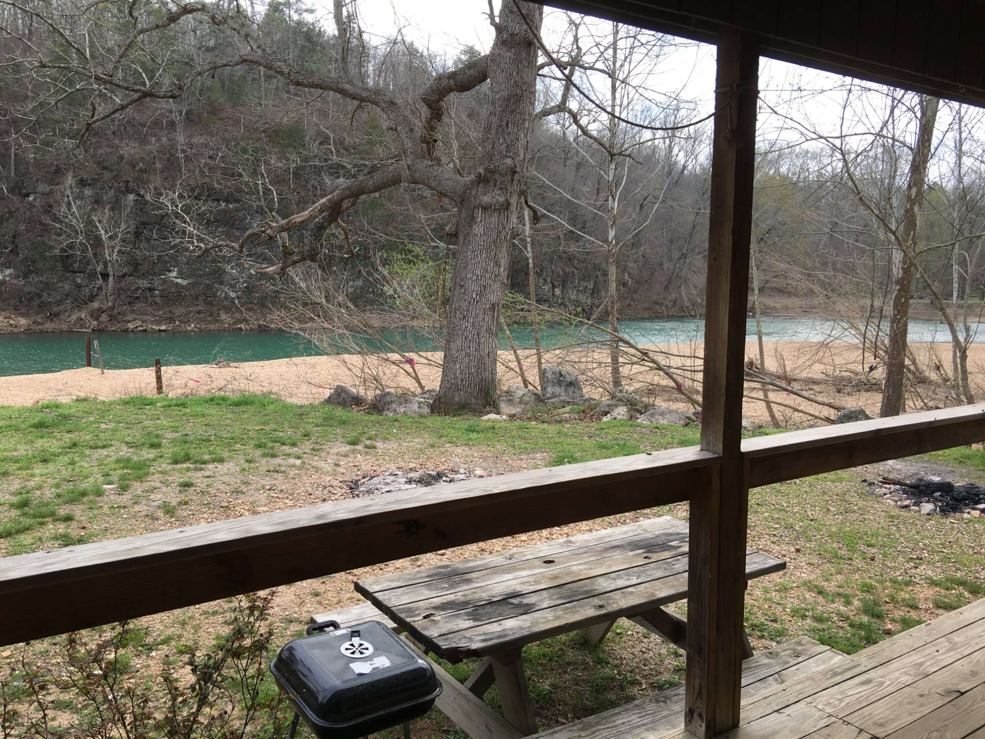 Riverside Motel Cabins And Beulah's Country Home-酒店景观