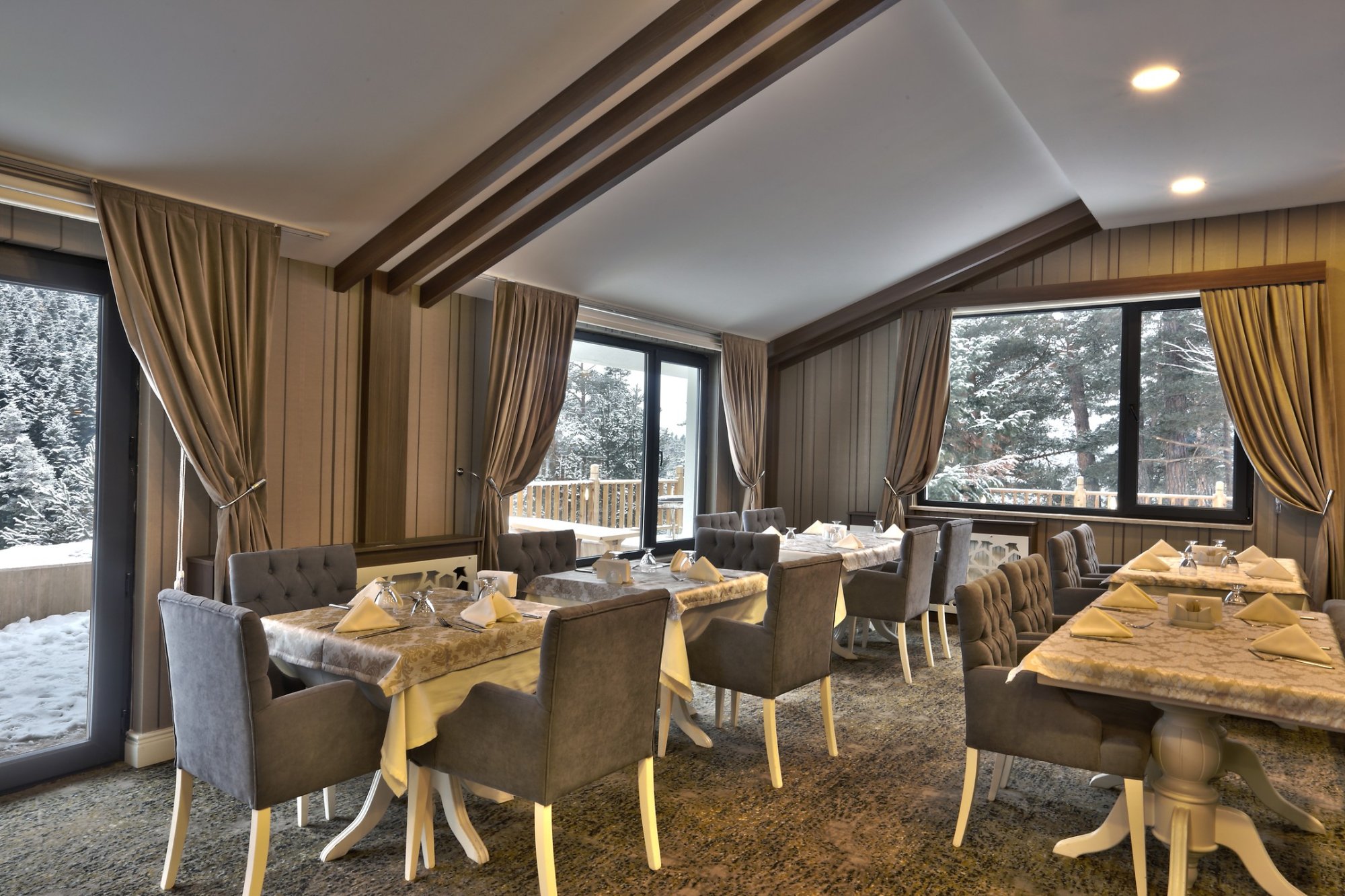 Lagoon Palace Spa & Activities-餐饮