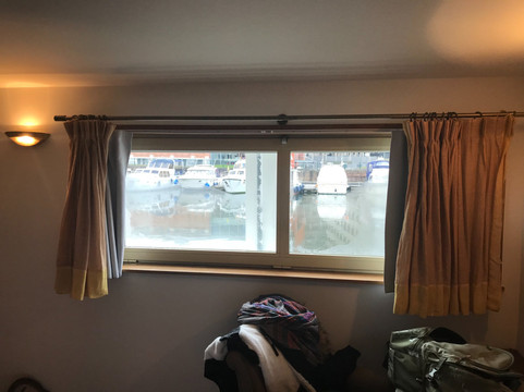 船上酒店船屋主图