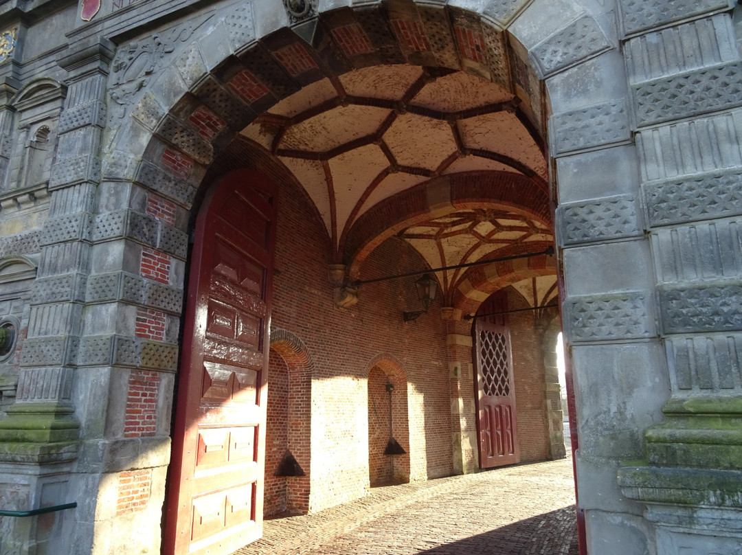 Rijksmonument Oosterpoort Hoorn uit 1578-霍伦必去景点