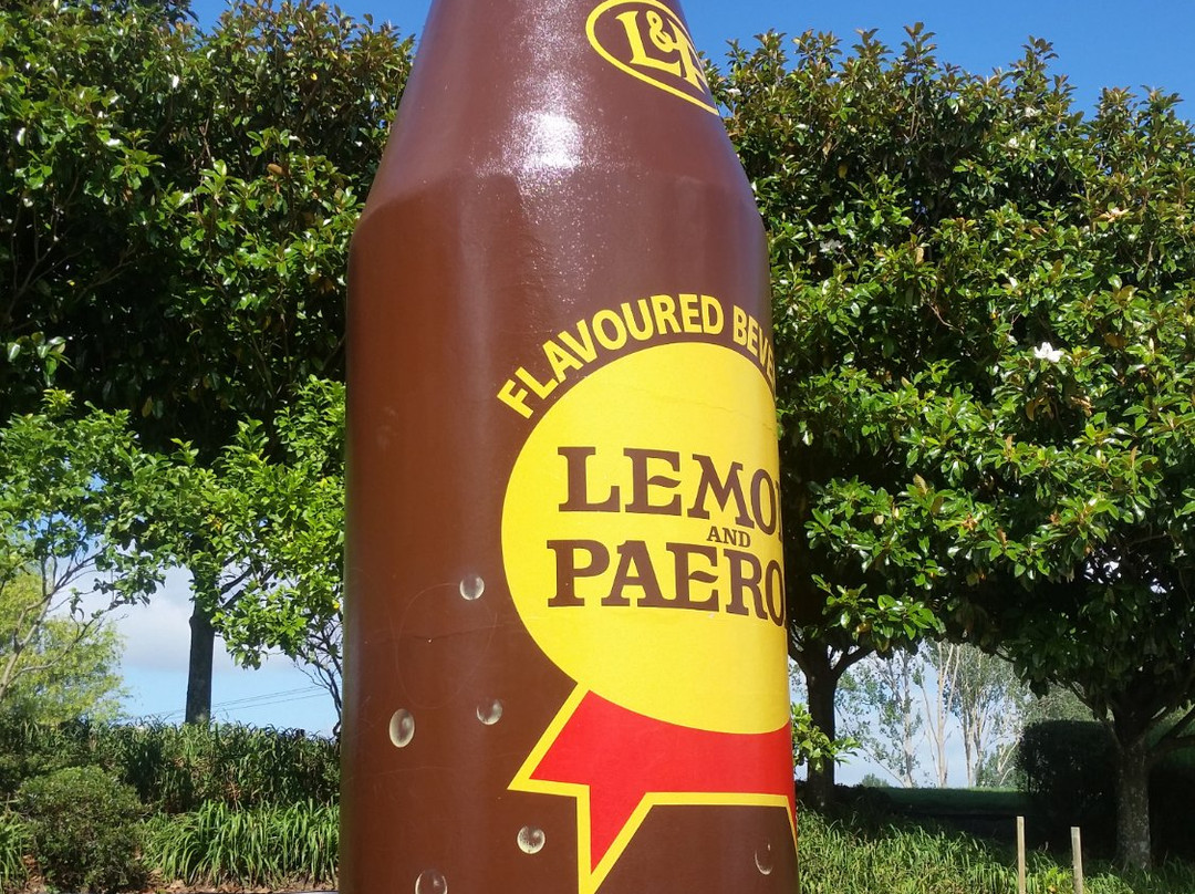 Lemon & Paeroa Bottle景点图片