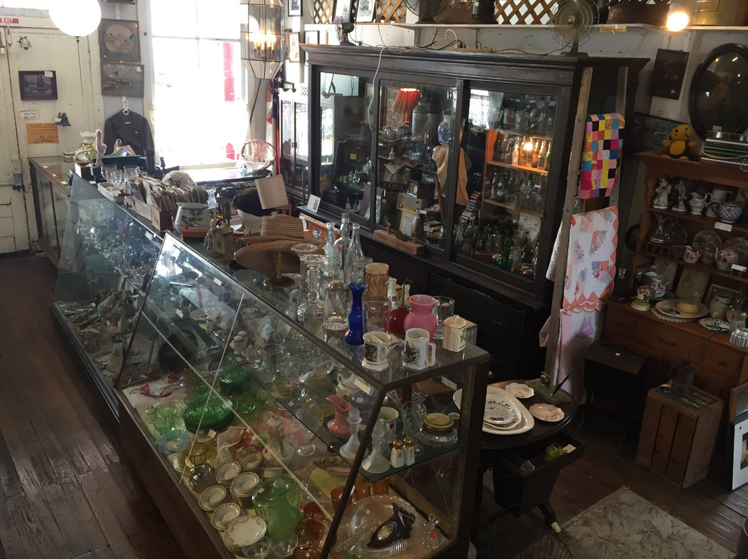 Corner Junkstore-圣查尔斯必去景点