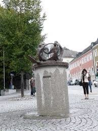 Brunnen am Wieserfeldplatz-施泰尔必去景点