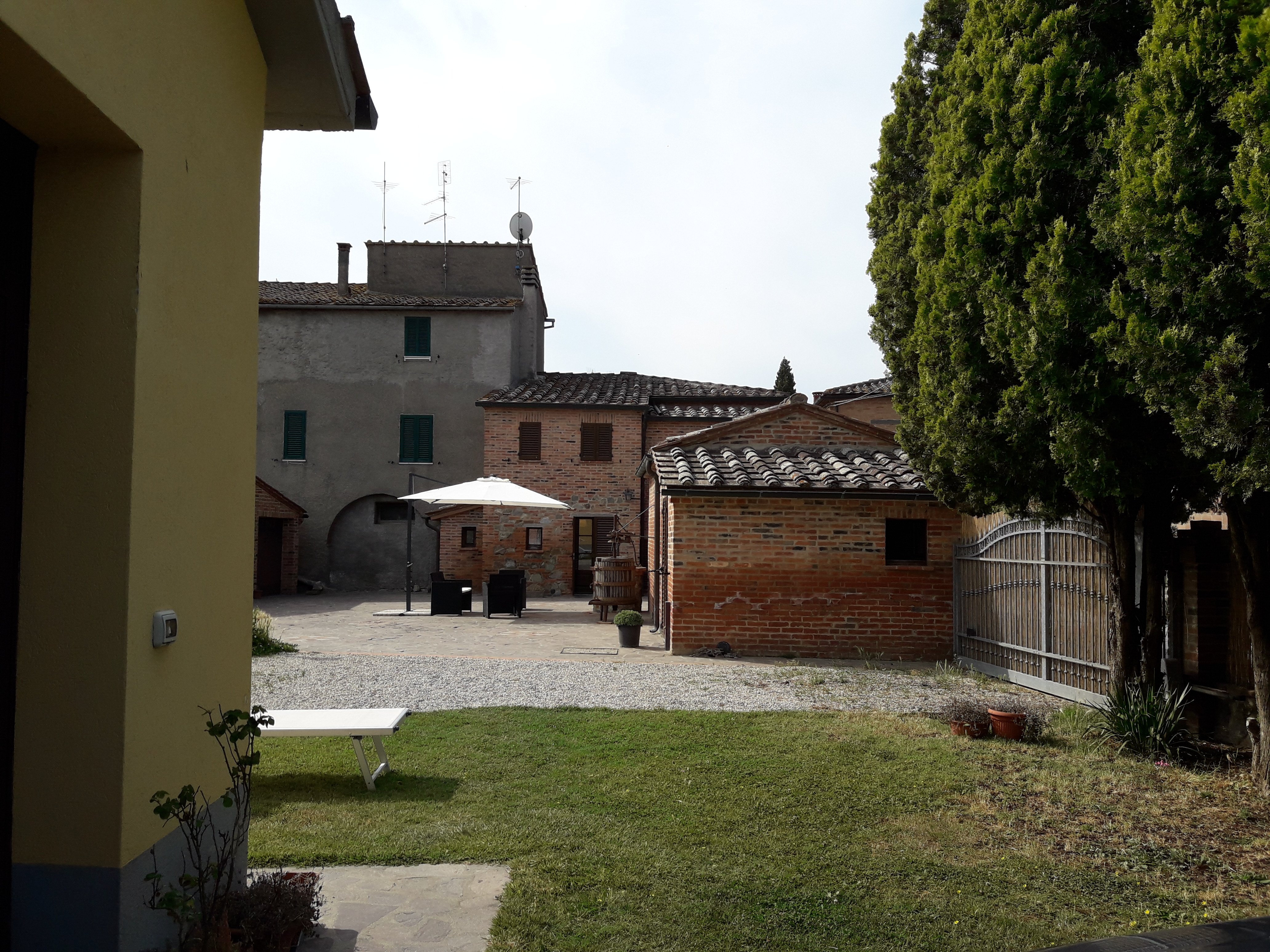 Borgo Terrosi-官方