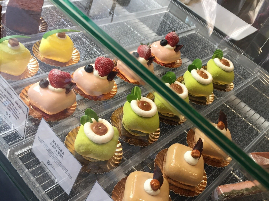 Les Trois Chocolats