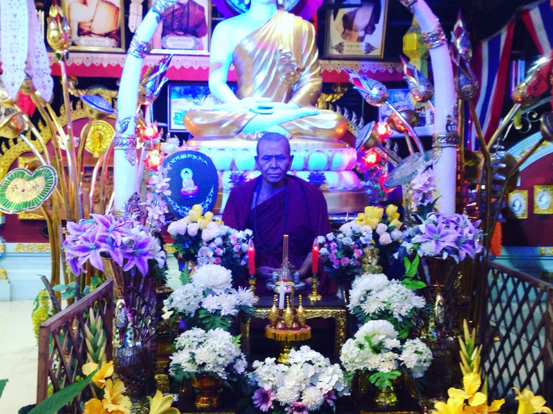 Khu Ba Si Wichai Monument景点图片