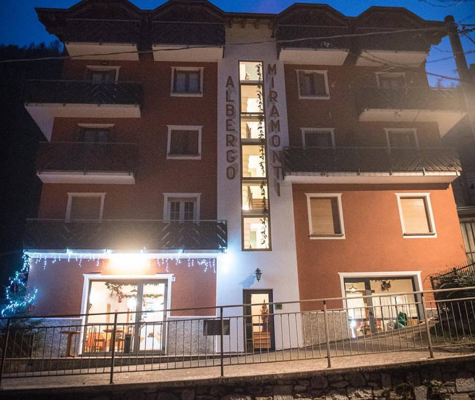 Corteno Golgi酒店住宿-Albergo Miramonti