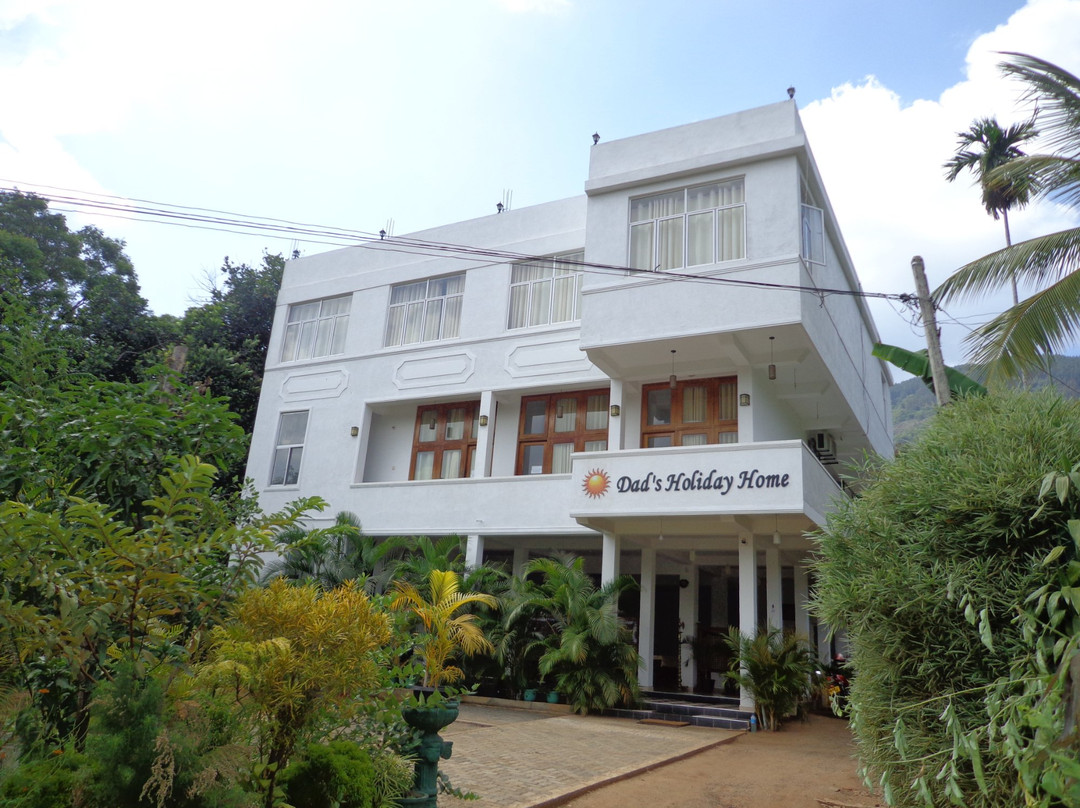 Bogambara酒店住宿-Dad's Holiday Home