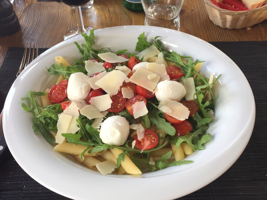 Charrat餐馆和美食-Chez Pepone Pizzeria