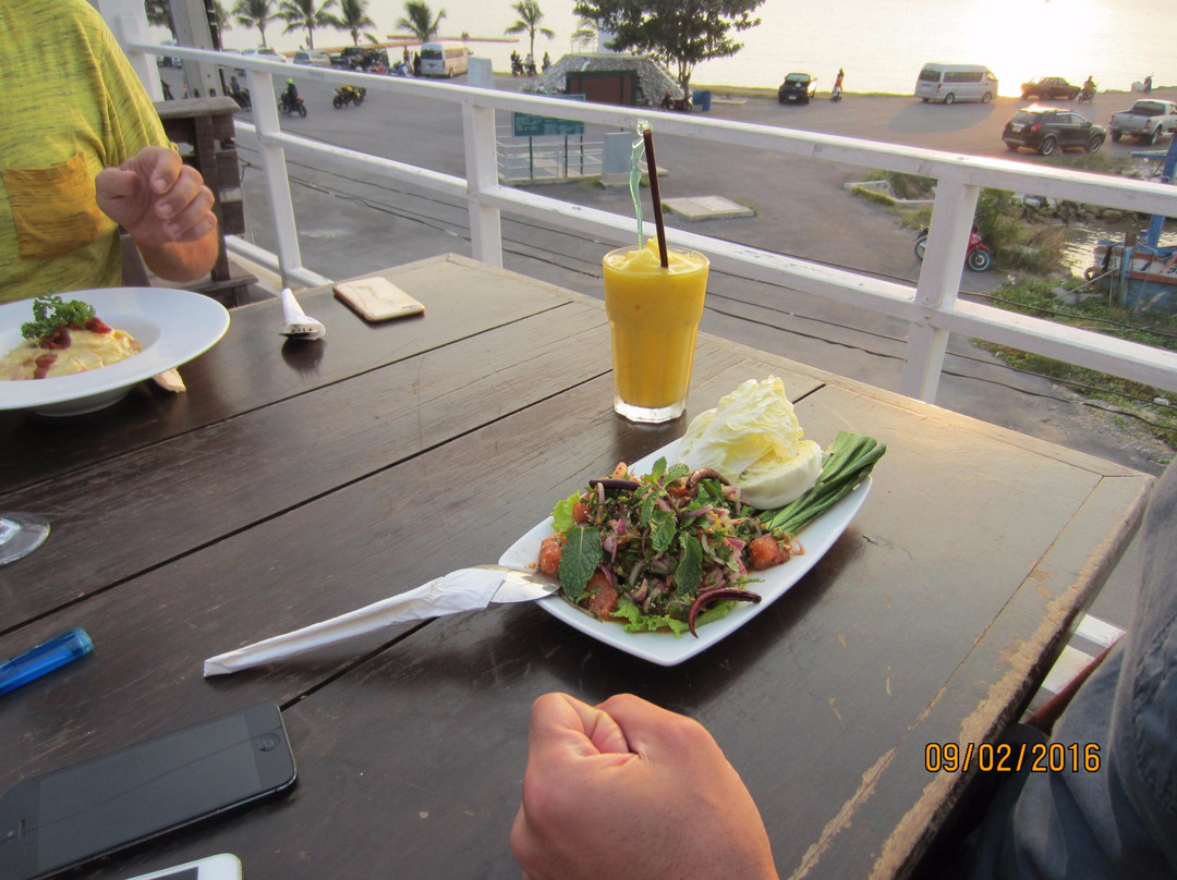 Nong Khan Song餐馆和美食-Kar Fae Pra Pa Karn