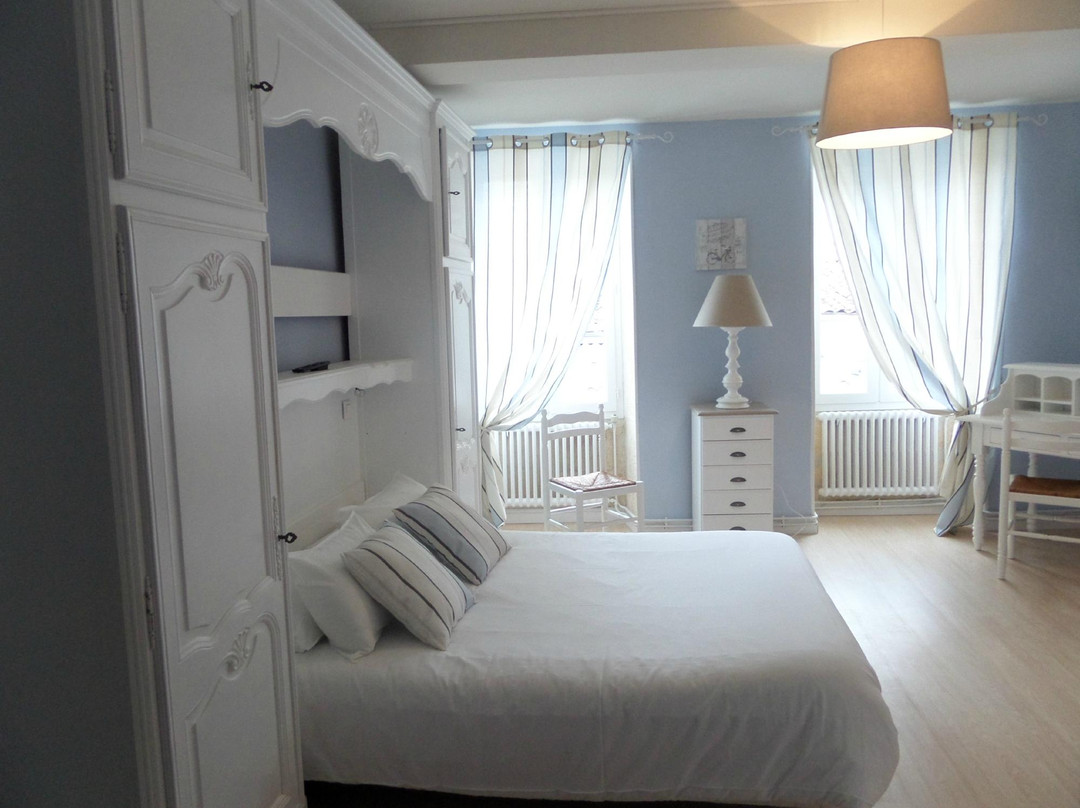 Hotel Les Thermes主图