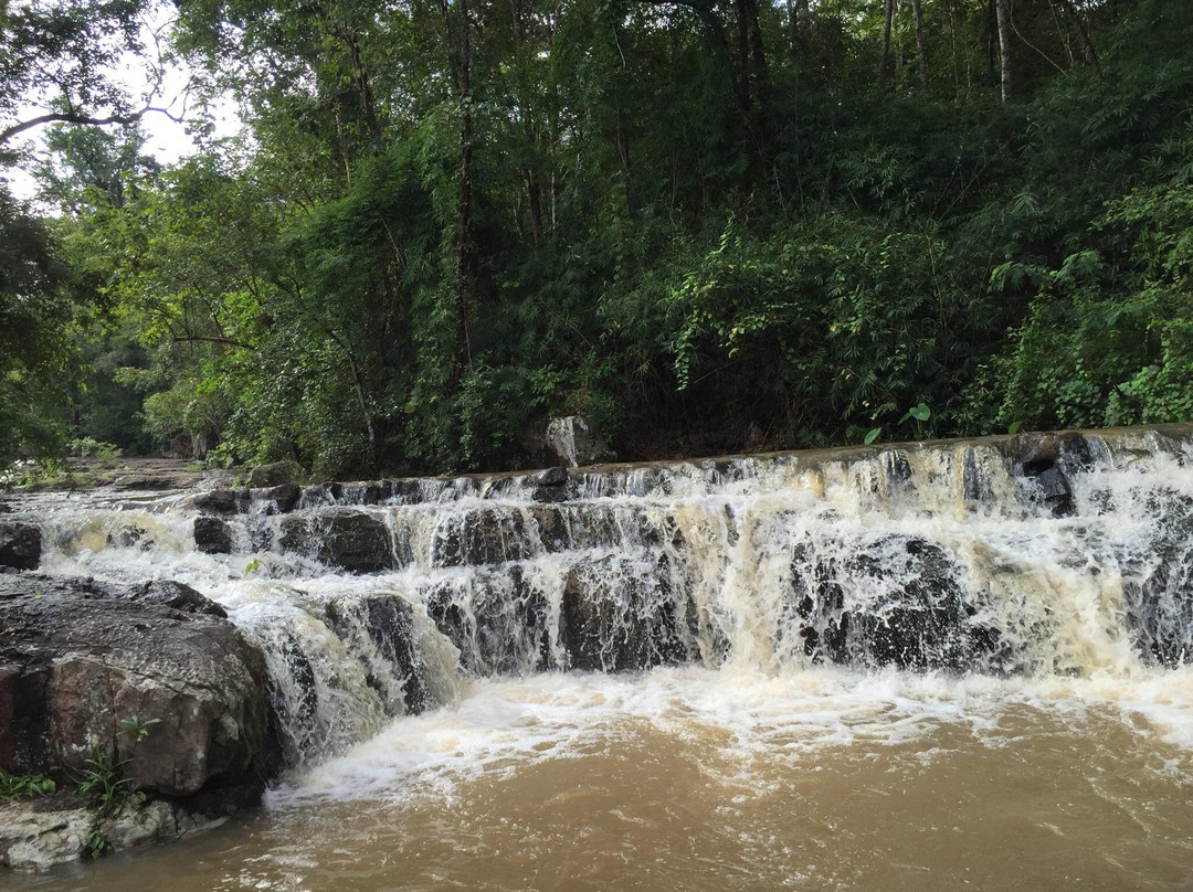 Than Ngam Waterfall景点图片