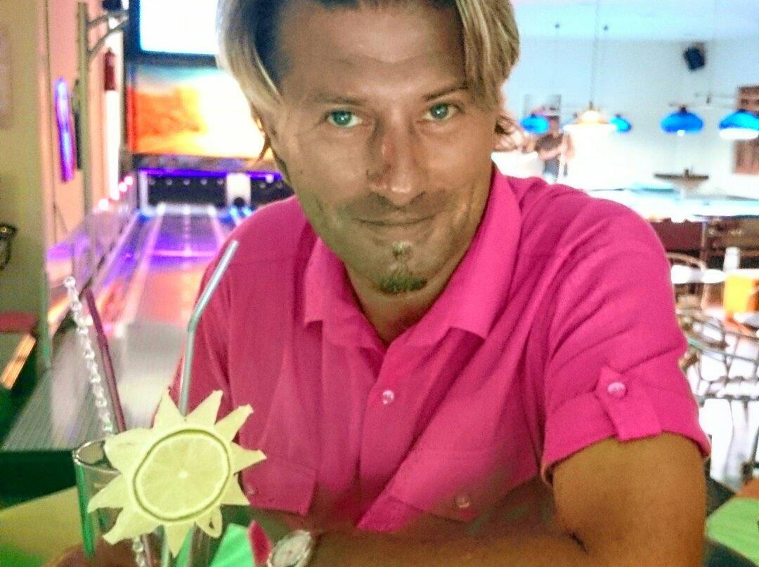 Escape Land-卡马里必去景点