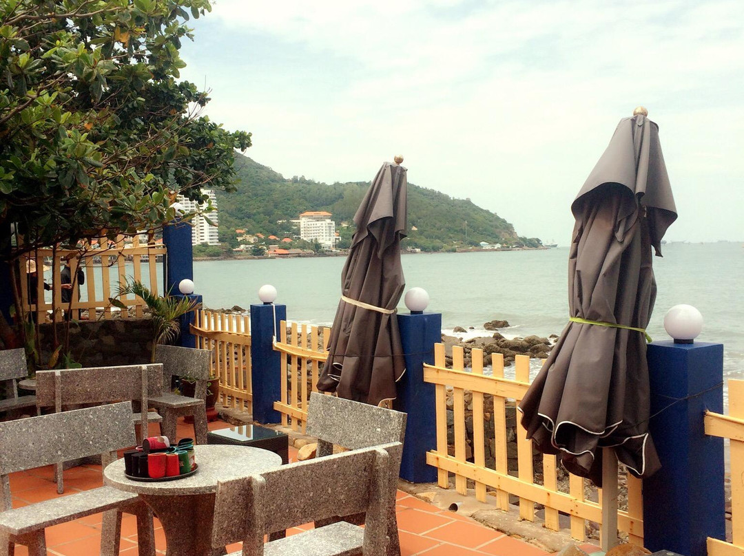 Haven Beach Lounge & Grill-头顿必去景点