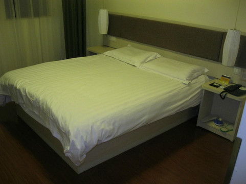 如家商旅(金标)酒店-上海外滩四川北路店主图